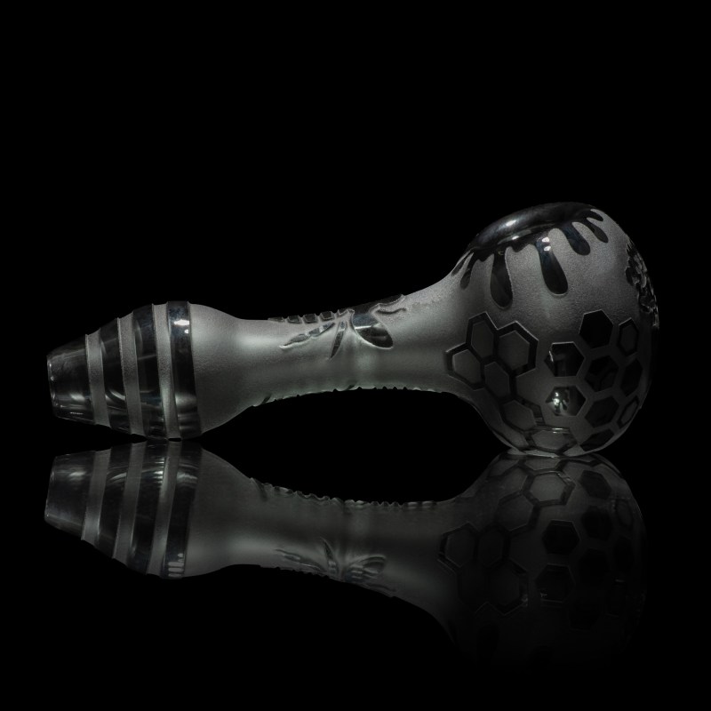 Bee Hive Smoke Hand Pipe - Image 2