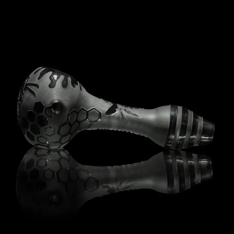 Bee Hive Smoke Hand Pipe - Image 3